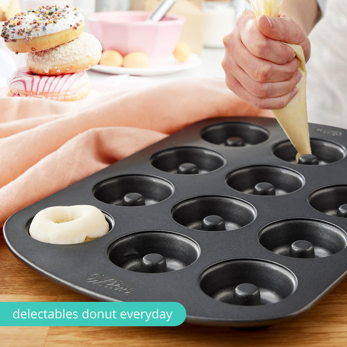 GEEOOLLAH dishwasher-safe design for hassle-free cleanup after gatherings.