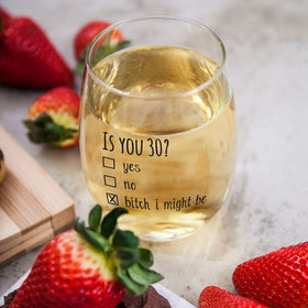 Gelid party-favor wine glass for 30th anniversaries creates memorable table moments.