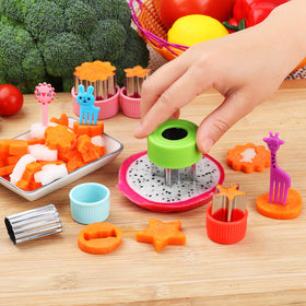 GELIFATLE rabbit-cutters enable playful sandwiches and snacks.