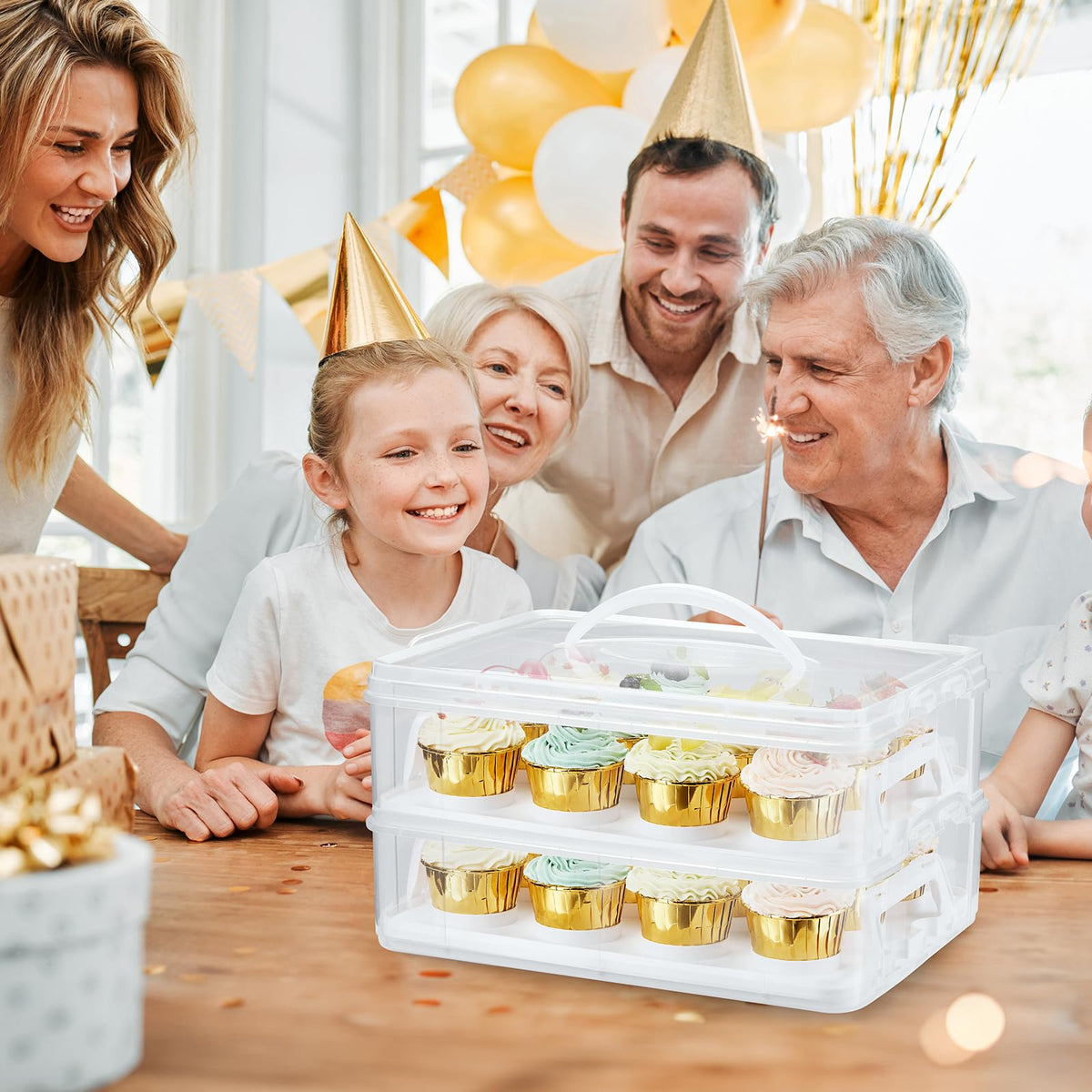 Gencywe reusable cupcake box suitable for gifts and gatherings.