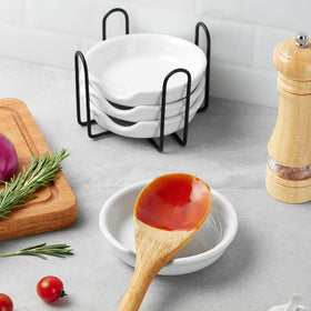 Gencywe lead-free ceramic spoon rest resists odors for everyday cooking.