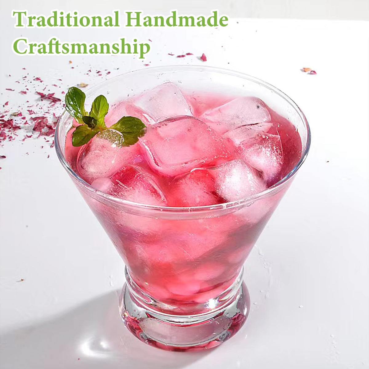 Gencywe martini glass with thick base for sturdy serving