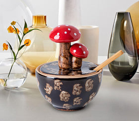 Close-up of the mushroom lid on the Generic salt cellar showing cheerful design