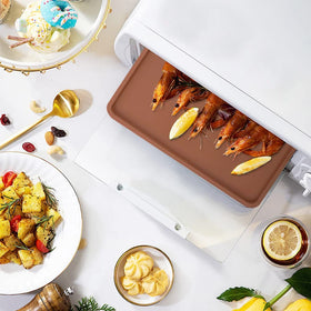 Generic temperature-resistant silicone tray maintains shape under heat.