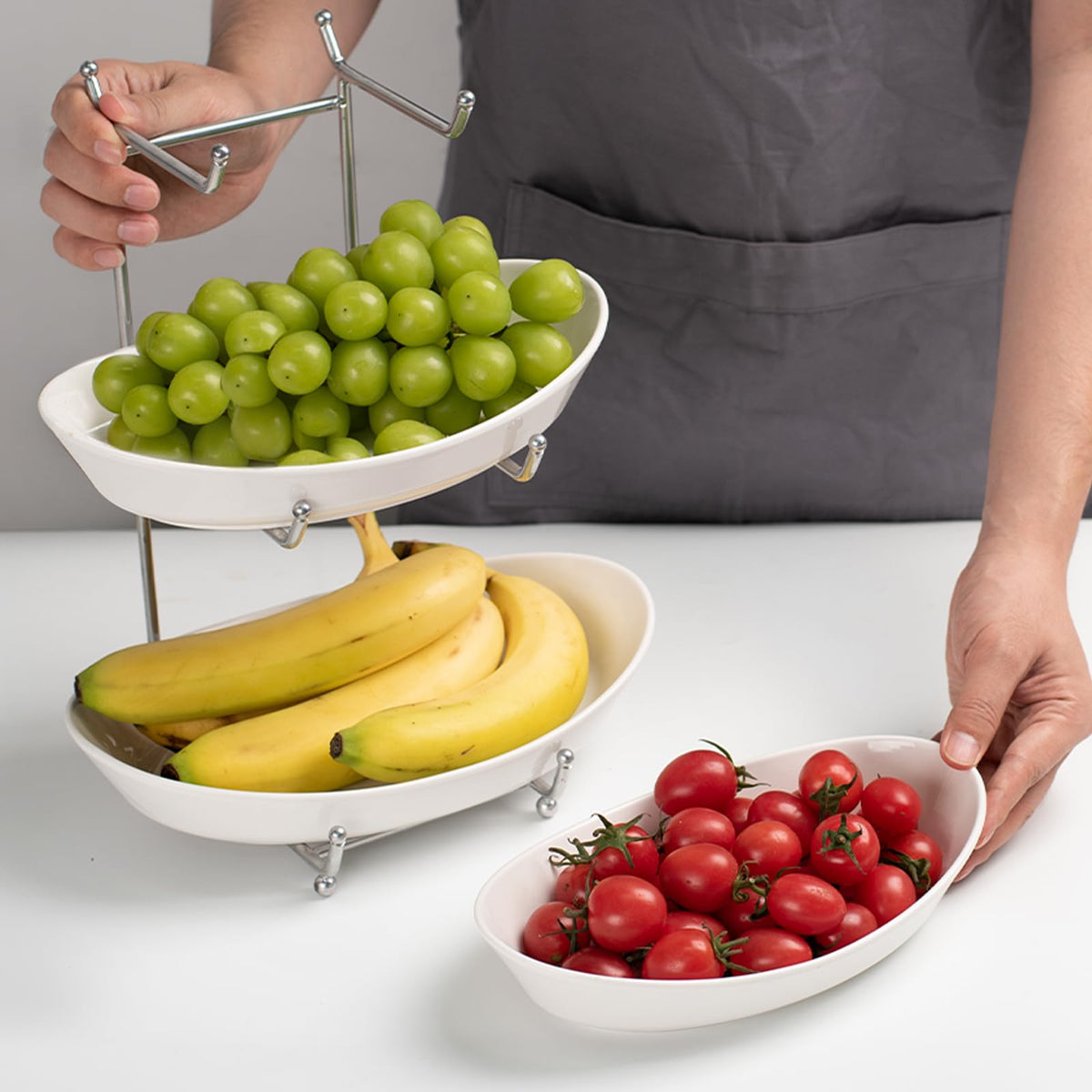 Generic LUFILU serving setup showing versatile display and serving options.