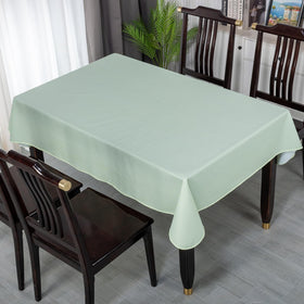 Generic 52x70-inch size fits rectangular tables of various sizes.