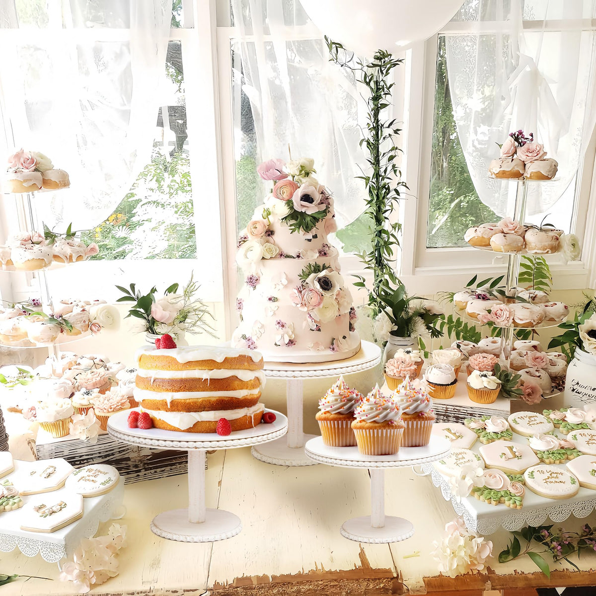GENMOUS & CO 12-inch rustic beaded cake stand elevates large cakes with vintage styling.