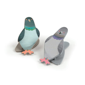 Genuine Fred Peckish pigeon clip set keeps snacks fresh and organized