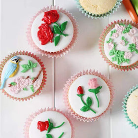GeoGeoDIY wedding-party-decor-mold ideal for elegant cake toppers and themed desserts.