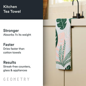 GEOMETRY Diedre quick-dry microfiber towel catching drips after dishwashing.