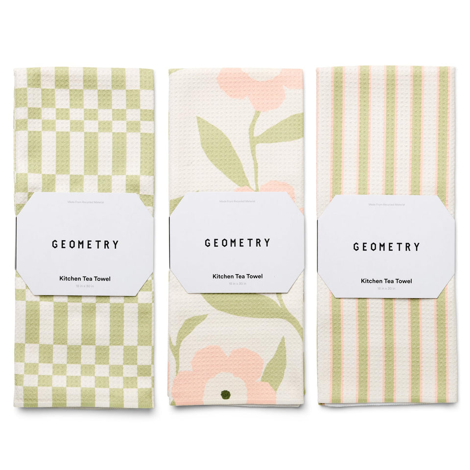 GEOMETRY Meadowlight tea towel drying dishes with quick-dry microfiber.