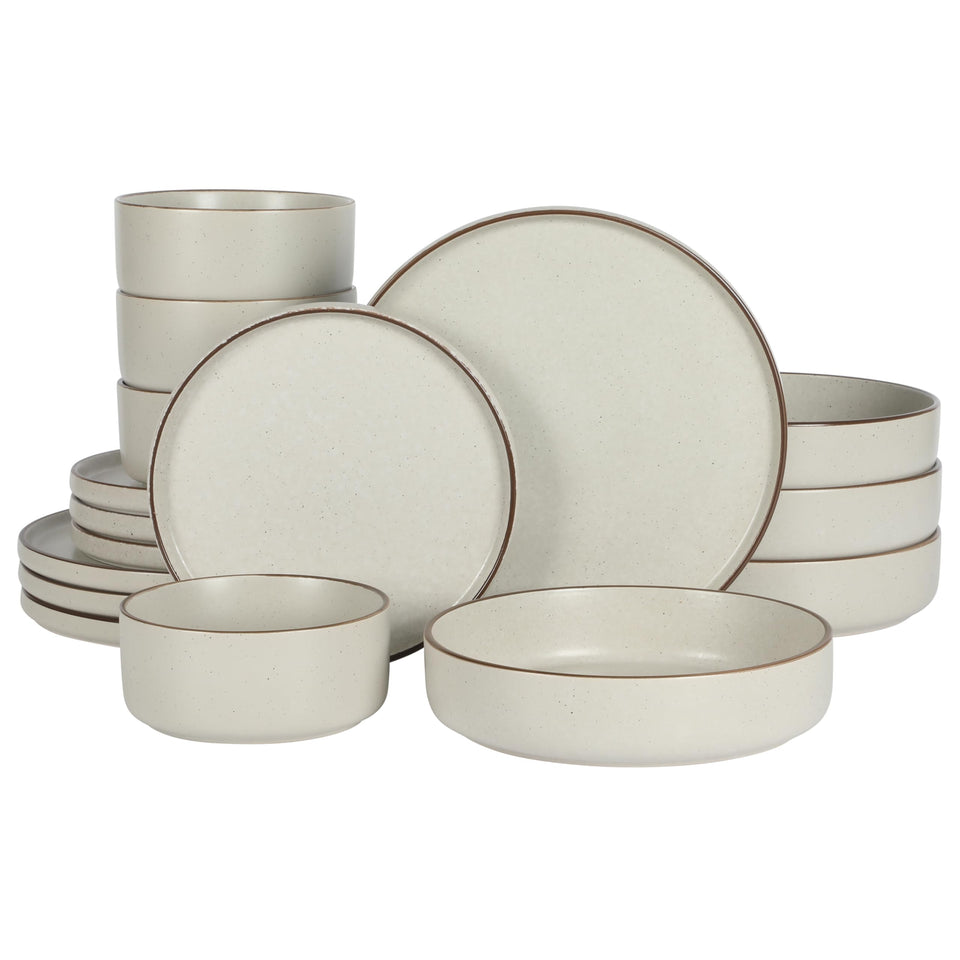 Gibson Elite Gelston dinner plate with reactive glaze for vibrant, unique meals.