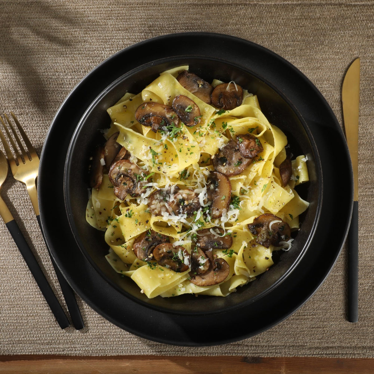 Gibson Elite Pasco 8-inch dinner bowl with versatile serving design.