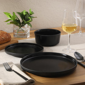 Gibson Home Dempsey Road eight inch dessert plate ideal for versatile serving and easy cleanup