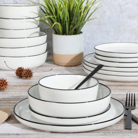 Gibson Home Oslo dessert plate white with black rim for stylish desserts