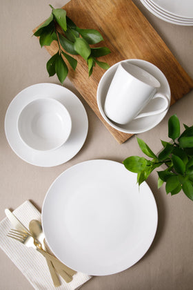 Gibson Home Oslo clean, stackable dinnerware for compact storage.