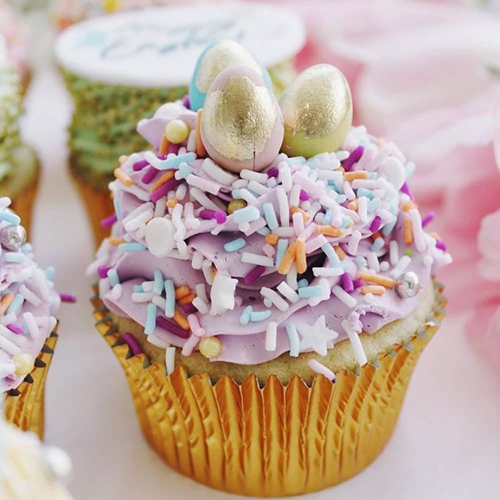 GiFBERA jumbo cupcake liner closeup showing durable edge and easy release
