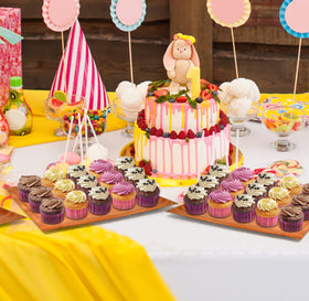 Gift Boutique cake presentation tray for stylish dessert setups