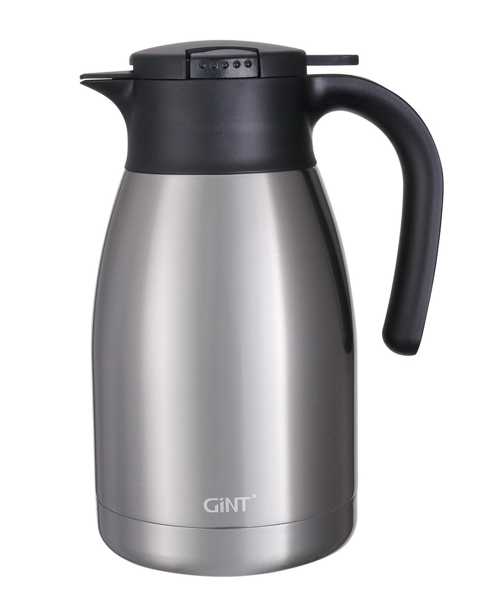 GiNT 51Oz carafe lid close-up showing an airtight seal for spill-free serving.