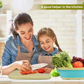 Gintan cutting board with removable partition for versatile cutters.