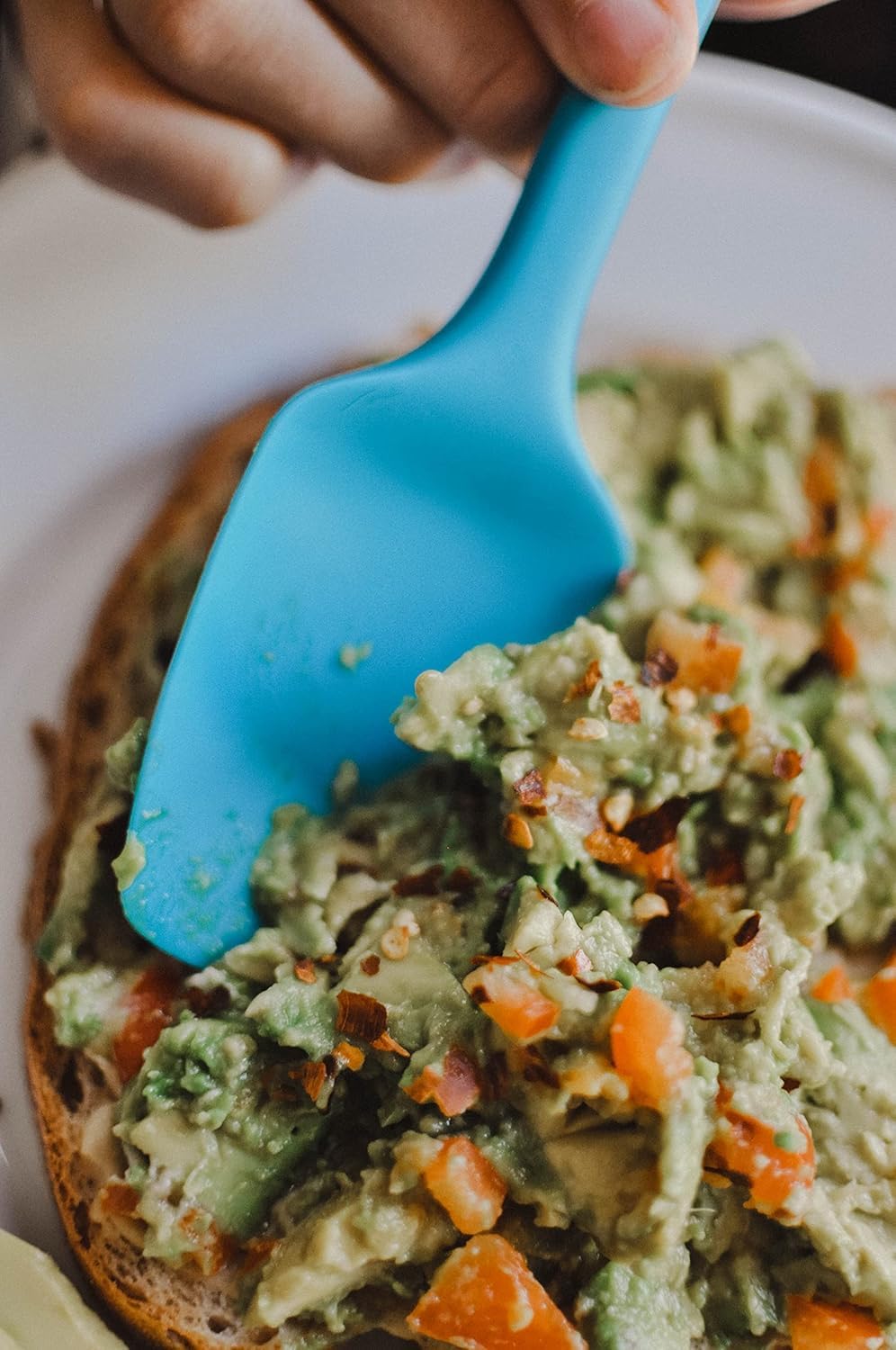Dishwasher-safe construction for quick cleanup after cooking.