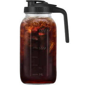 Glabotoil 64oz glass pitcher with handle and lid for secure pouring