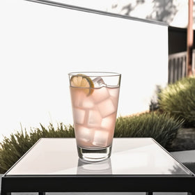 Glacio 21-cube tray design enables easy portioning for cocktails and non-alcoholic drinks