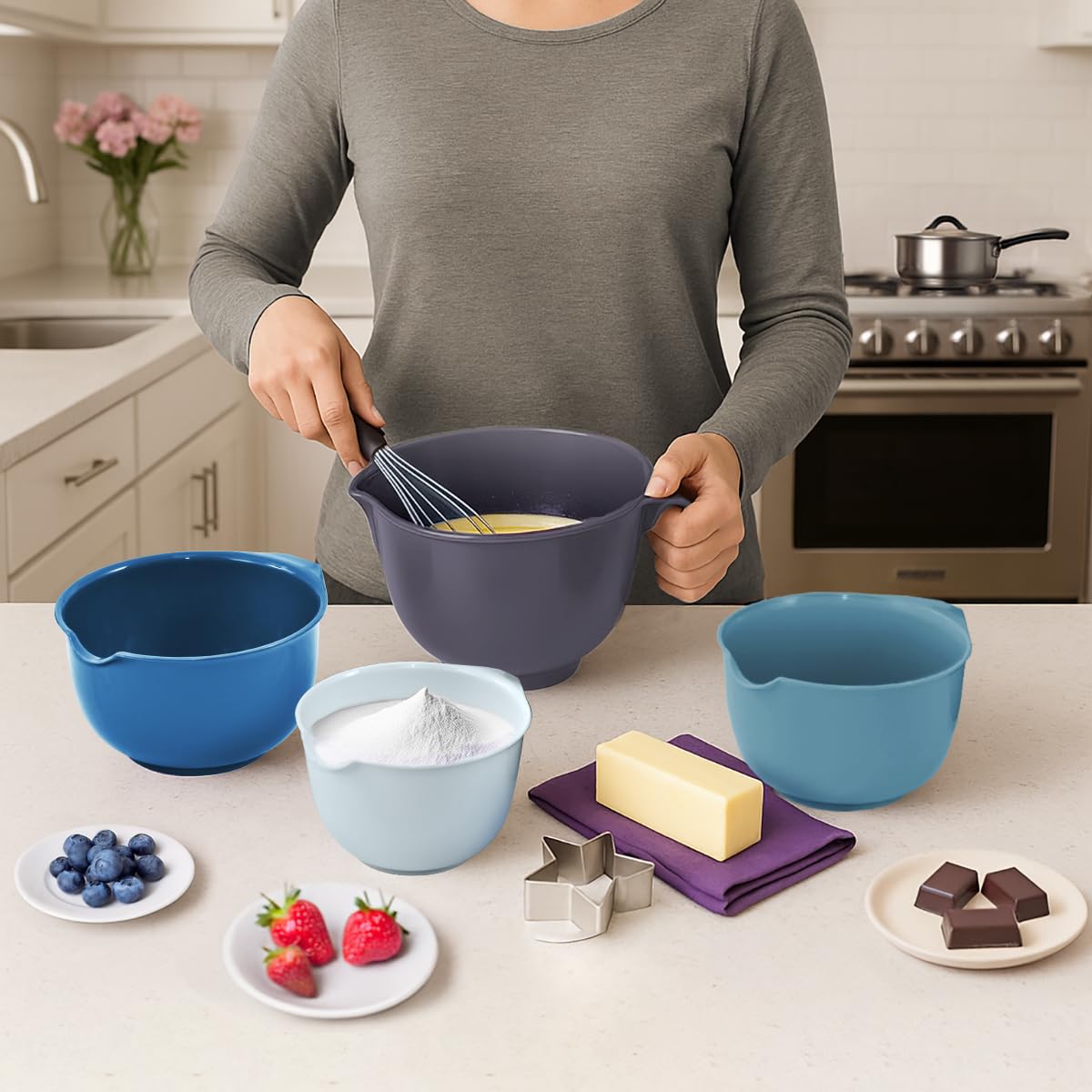 Glad bowls with ergonomic handles for a secure pouring grip