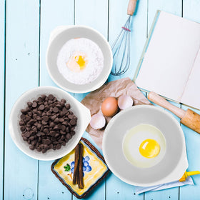 Glad mixing bowls nesting design saves space for small kitchens and tidy storage.