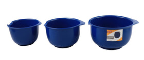 Glad mixing bowls with non-slip bottoms prevent slipping.