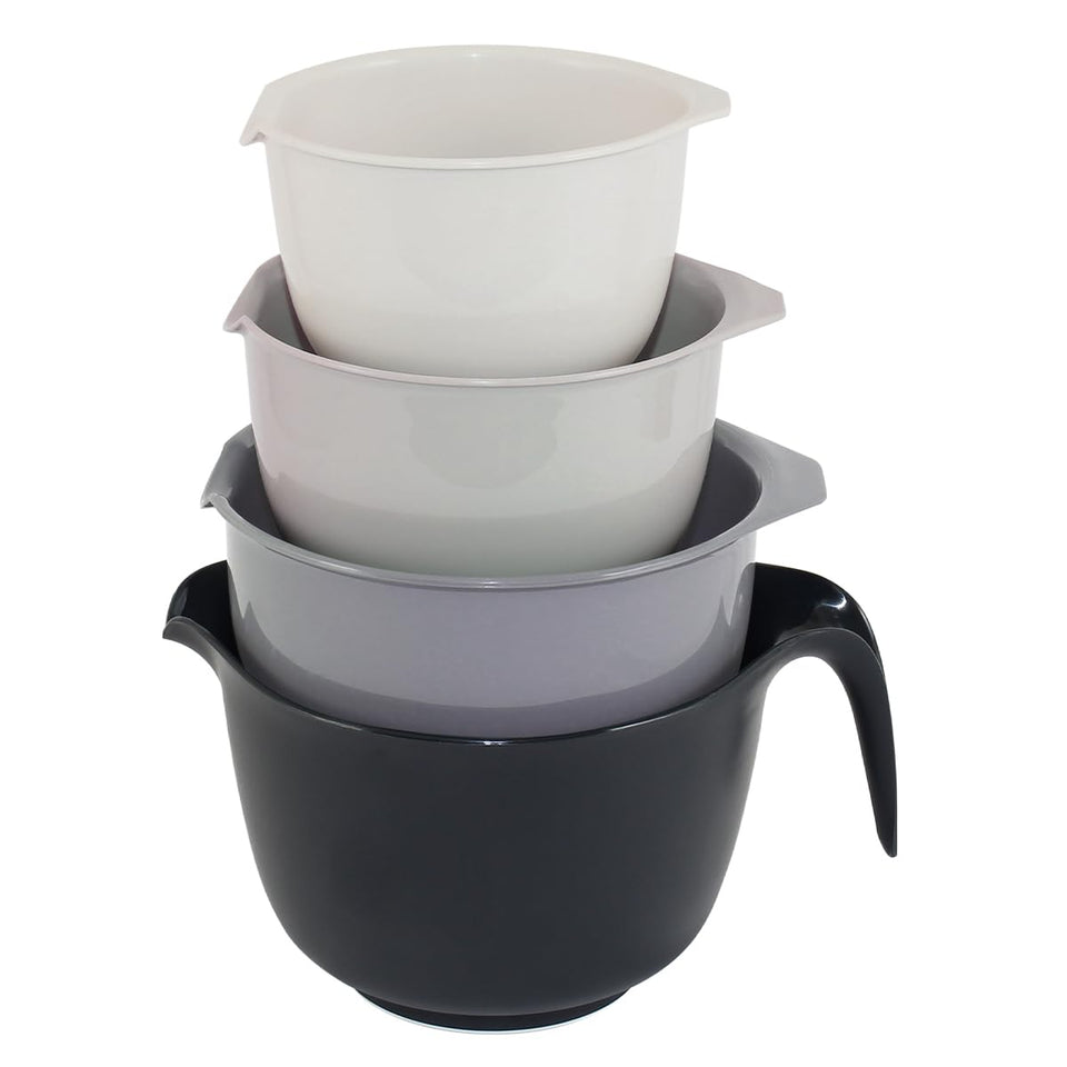 Glad mixing bowls with pour spouts enable tidy batter transfers and reduced spills.