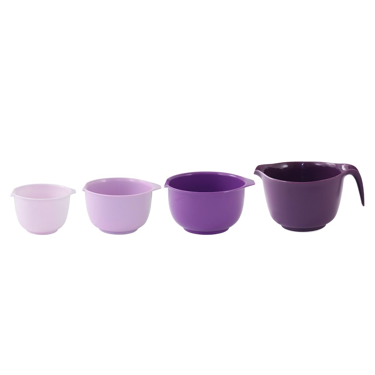Glad mixing bowls with handles provide a comfortable grip when pouring.