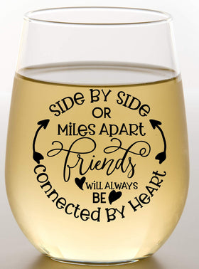 Glassicle scratch-resistant wine glass close-up highlighting lasting shine