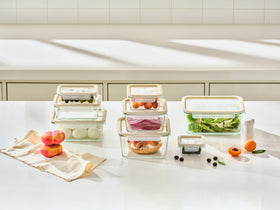 Glasslock Sens anti-slip lid shown for stable stacking