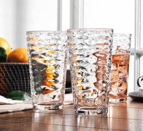 Gift-ready Glaver's glass set ideal for housewarmings and celebrations.