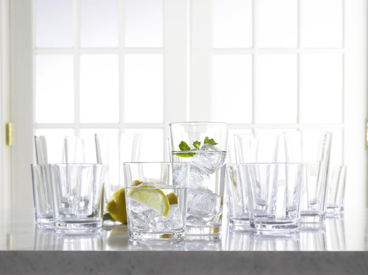 Glaver's 17oz highball glass for tall cocktails and ice.