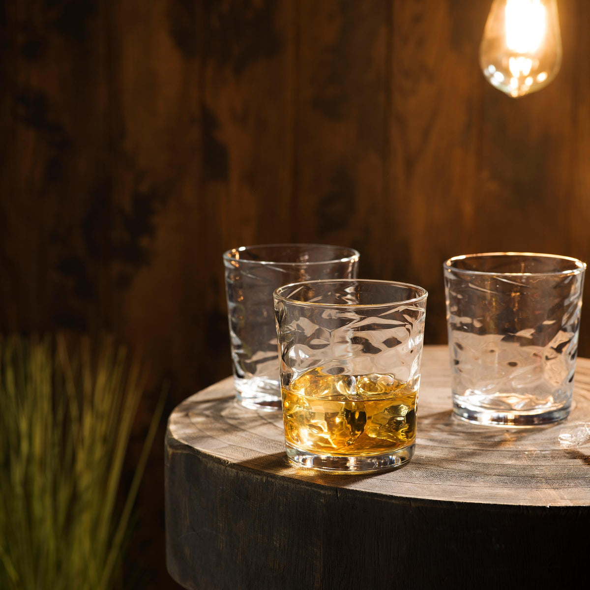 Glaver's old-fashioned glasses 4pc highlighting geometric shadows and comfortable hand grip.