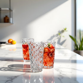 Glaver's sturdy 14oz glasses stand up to generous pours.