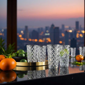 Glaver's versatile drinkware suits cocktails, water, juice, or iced tea.