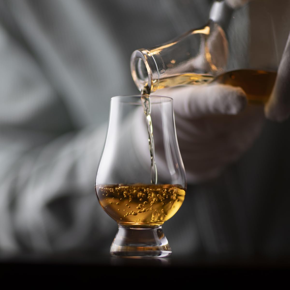 GLENCAIRN ideal for scotch, bourbon, brandy, tequila, and rum tastings