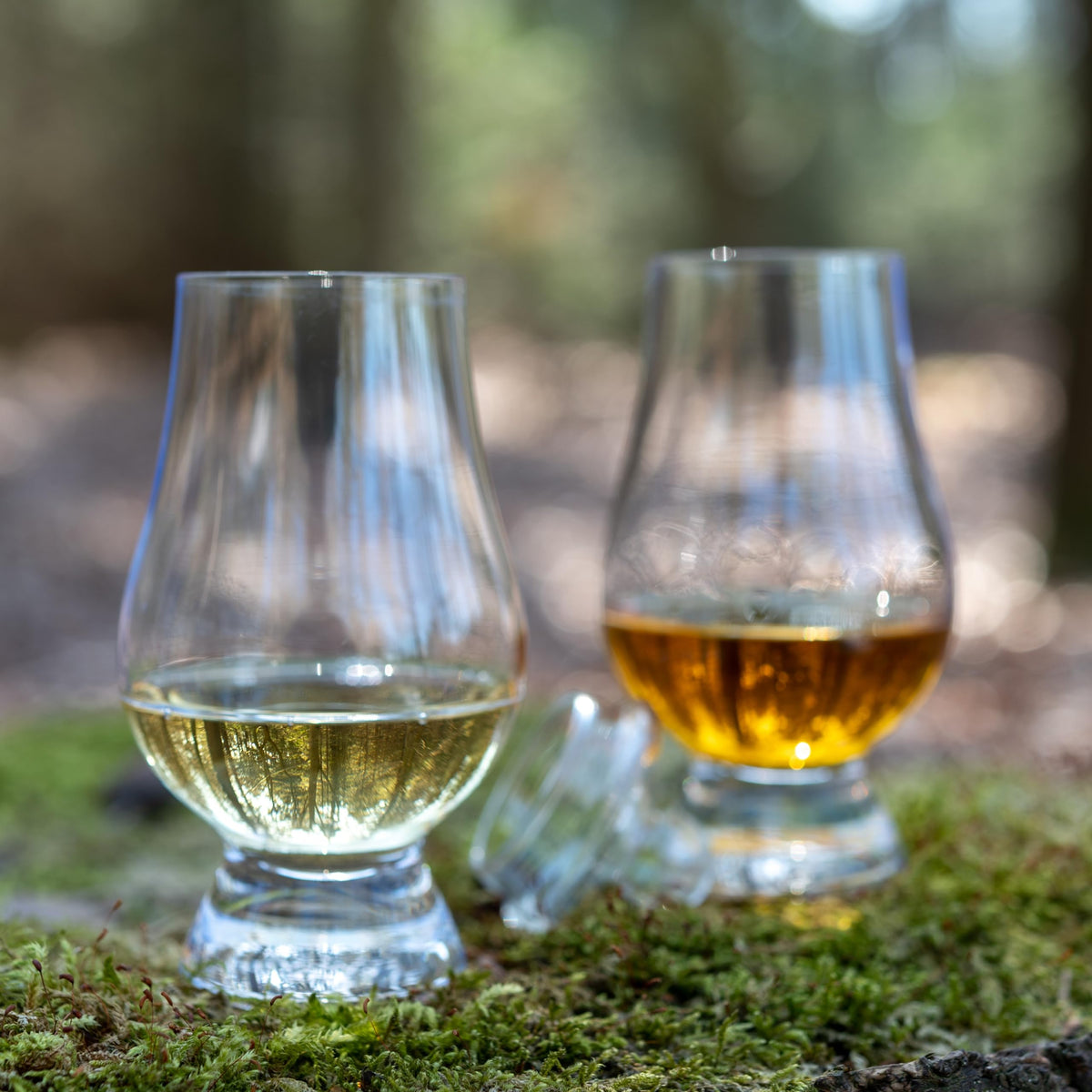 GLENCAIRN solid base supports steady tasting and easy handling
