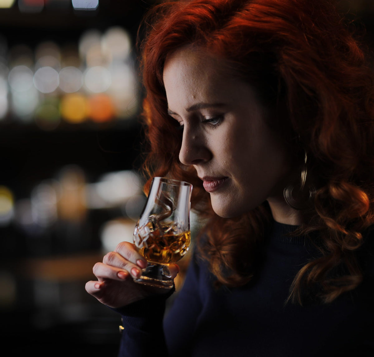 GLENCAIRN tapered mouth and wide bowl enhance aroma