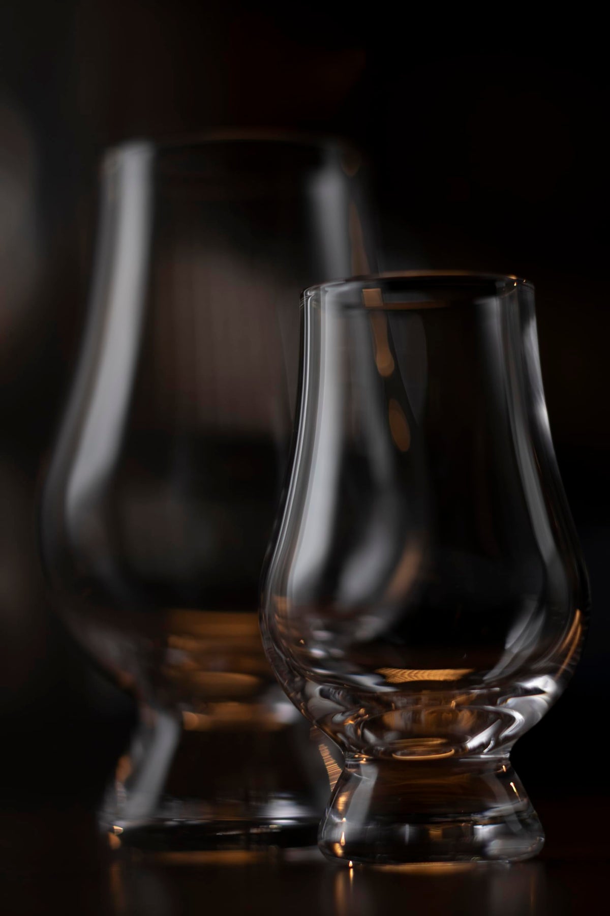 GLENCAIRN Wee glass in hand showing comfortable grip during tasting.