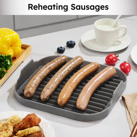 Glolaurge microwave tray is dishwasher-safe for quick cleanup.