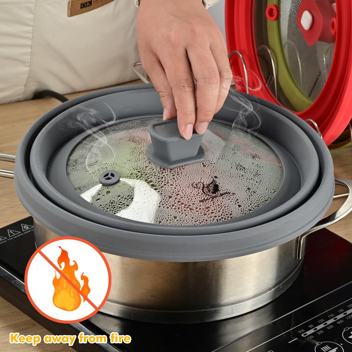 GLOU-GLOU GGG collapsible silicone rim for compact storage.
