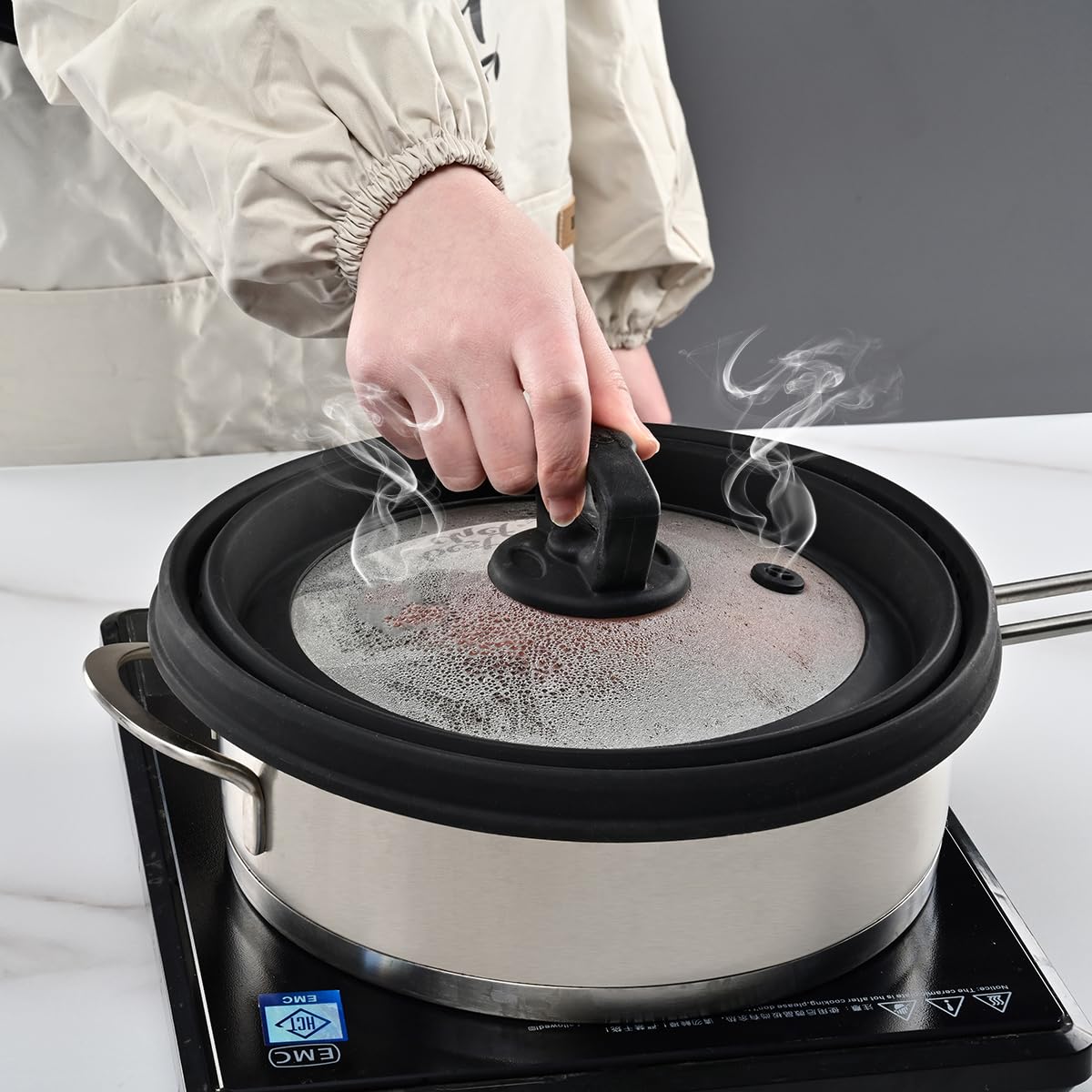 GLOU-GLOU GOOSE GGG fits 6–10 inch plates and bowls for versatile heating.