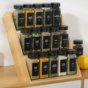GMAMXD 2-in-1-shaker-lids enable precise seasoning.