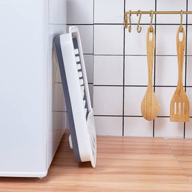 Goderewild non-slip feet keep the rack stable on any counter.