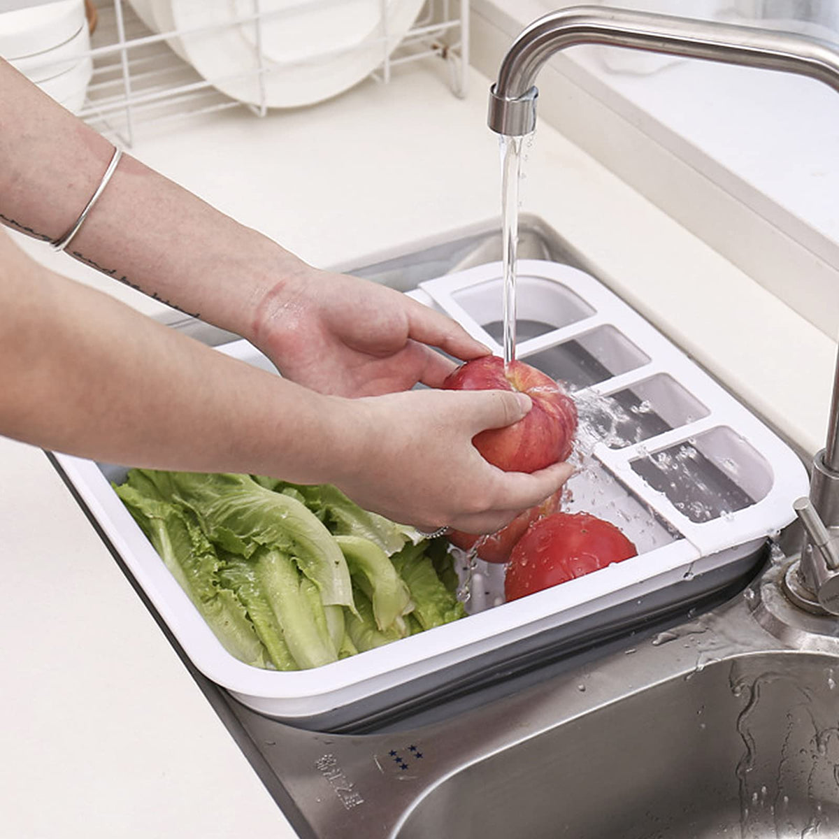 Goderewild removable silicone drain plug converts to a soaking basin.