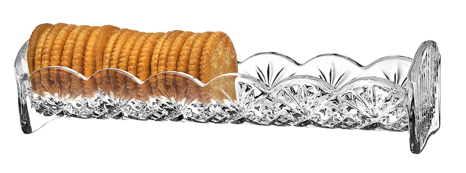 Godinger Dublin Cracker Tray close-up, crystal sparkle for elegant entertaining.